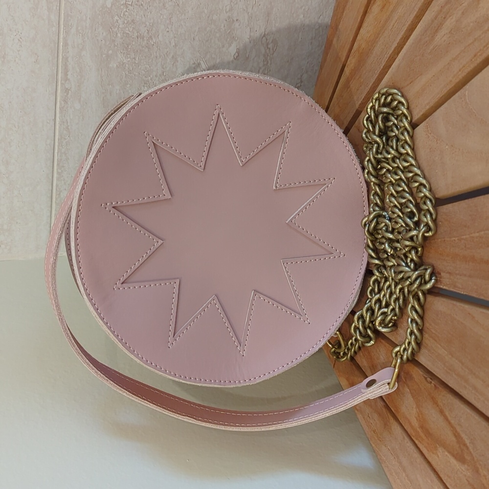 La Lisette Handcrafted Leather Crossbody in Pink